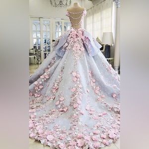 Hello! Like this listing to be notified when I go live! not for sale! Looks only